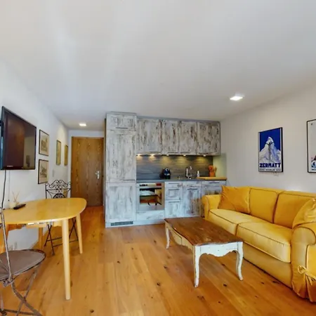 Apartment Bright With Balcony & View To The Matterhorn Zermatt