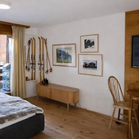 Bright With Balcony & View To The Matterhorn Zermatt